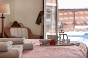 Pool - Vacation Villa 'Esselle' with Mountain View, Wi-Fi and Air Conditioning (San Miguel de Abona)