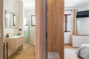 1 bedroom, free WiFi, bed sheets - Apartment 'Filo Azzurro 1' with Wi-Fi and Air Conditioning (Ulassai)