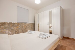 2 chambres, Wi-Fi gratuit, draps fournis