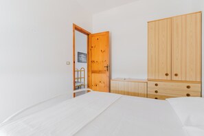 2 bedrooms