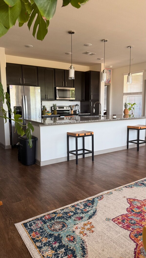 Microwave, oven, dishwasher