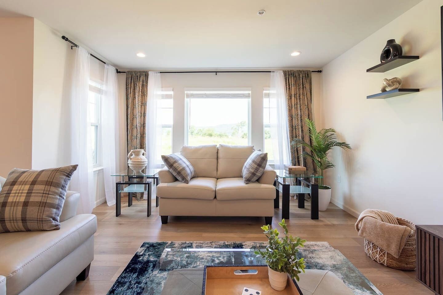 Smart TV, video games, books, offices