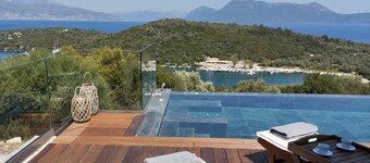 Villa 'Meganisi' with Sea View, Wi-Fi and Air Conditioning