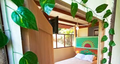 ïż Personalized Amazon escape: ï§ââïžyoga, ïhikes, ï«chocolate & ïhealing