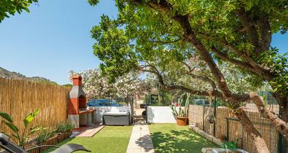 Ferienhaus 'Keka' mit privater Terrasse, Gemeinschaftsgarten und Klimaanlage