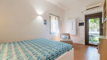 1 sovrum och sÀngklÀder