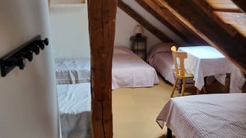 4 bedrooms, free WiFi