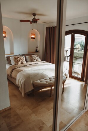 2 bedrooms, iron/ironing board, free WiFi, bed sheets - Apartment 'Vida Calahonda' with Shared Pool, Wi-Fi and Air Conditioning (Calahonda)