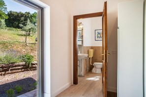 تجهيزات دش، مجففات شعر، مناشف