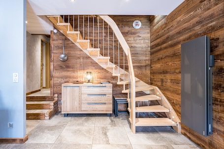 Interior. Apartment "Le Galibier" with Mountain View, Balcony and Wi-Fi