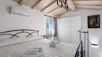 1 chambre, fer et planche Ă repasser, Wi-Fi gratuit, draps fournis