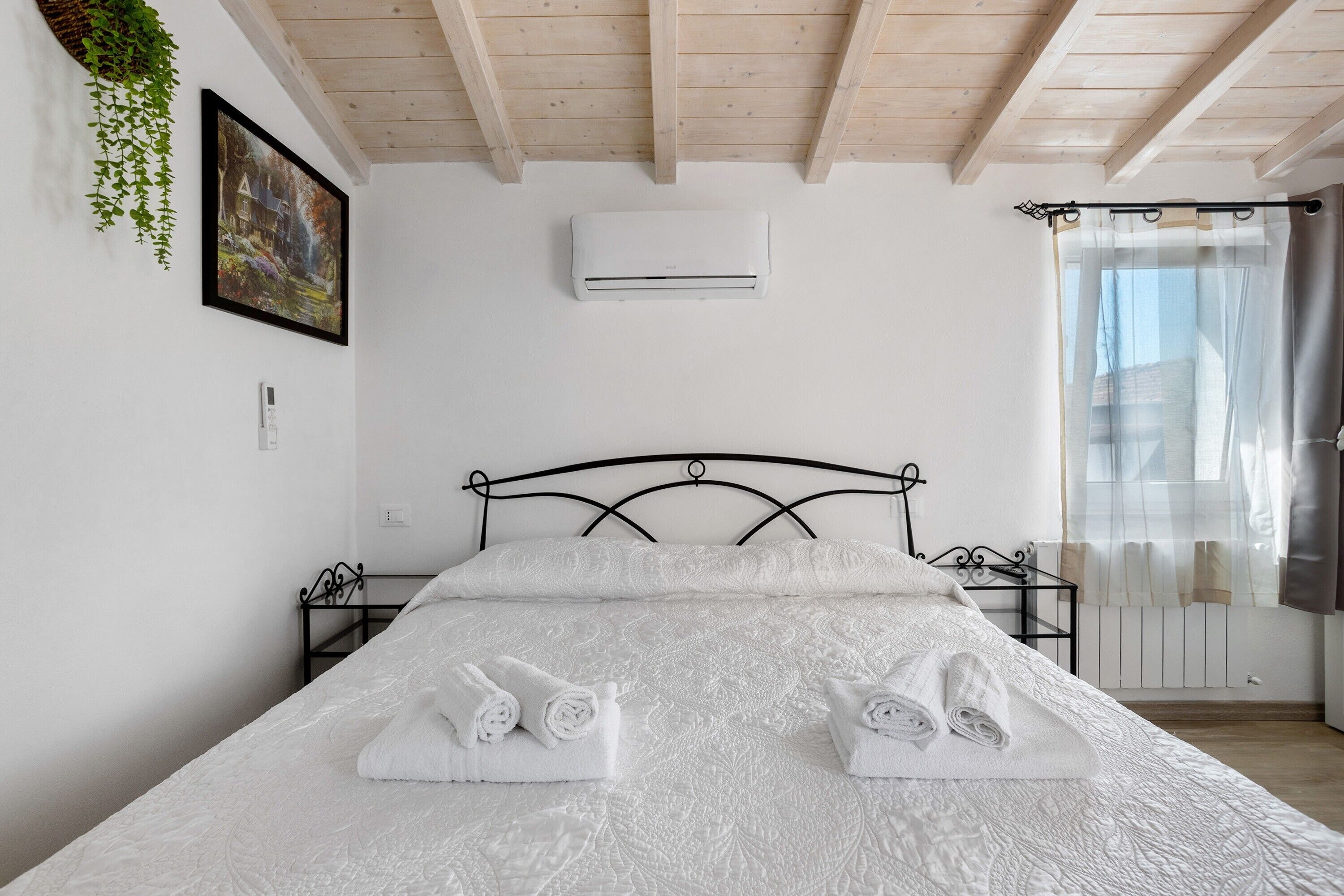 1 chambre, fer et planche à repasser, Wi-Fi gratuit, draps fournis