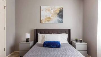 4 bedrooms, free WiFi, bed sheets