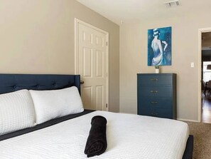 4 bedrooms, free WiFi, bed sheets