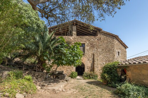 Cottage 'Can Ribes' with Outdoor Pool, Garden and Terrace