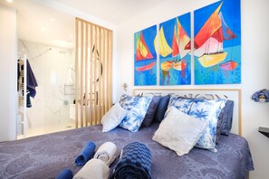 1 bedroom, iron/ironing board, free WiFi, bed sheets - Apartment "Palais Isabelle" with Sea View and Terrace, Steps from the Beaches of Cannes (Cannes)