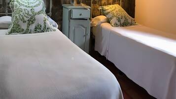 5 chambres, fer et planche Ă repasser, Wi-Fi gratuit, draps fournis