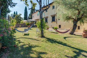 Property grounds - Room 'La Casa Di Piero Pesce Povero' with Shared Garden and Wi-Fi (Firenze)