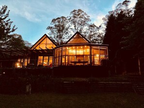 Exterior - Peaceful Cabin in National Park (Mountain Lagoon)