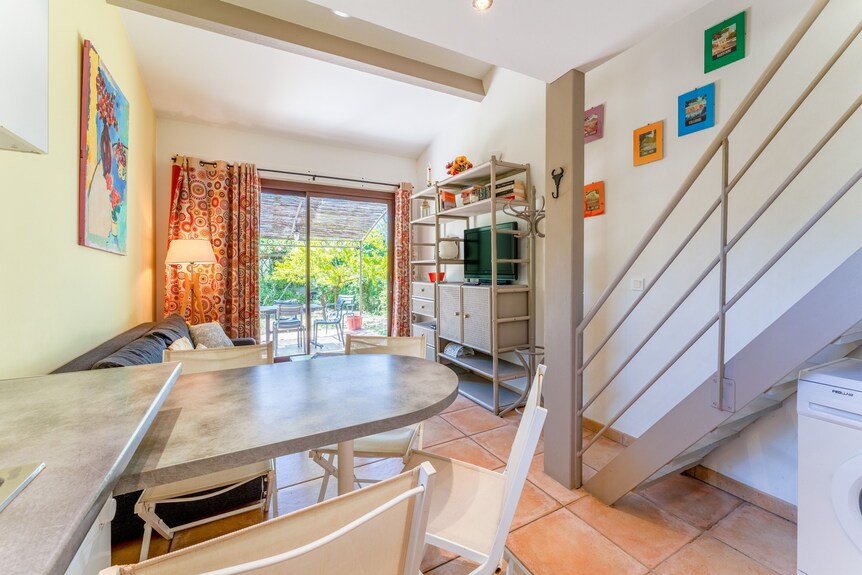 Villa « Gîte De Camp Chéri » Avec Piscine Partagée, Wi-fi Et Climatisation - Sommières