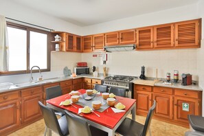 House | Private kitchen