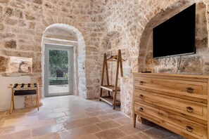 Interior - Trullo '' with Private Terrace, Wi-Fi and Air Conditioning (Putignano)