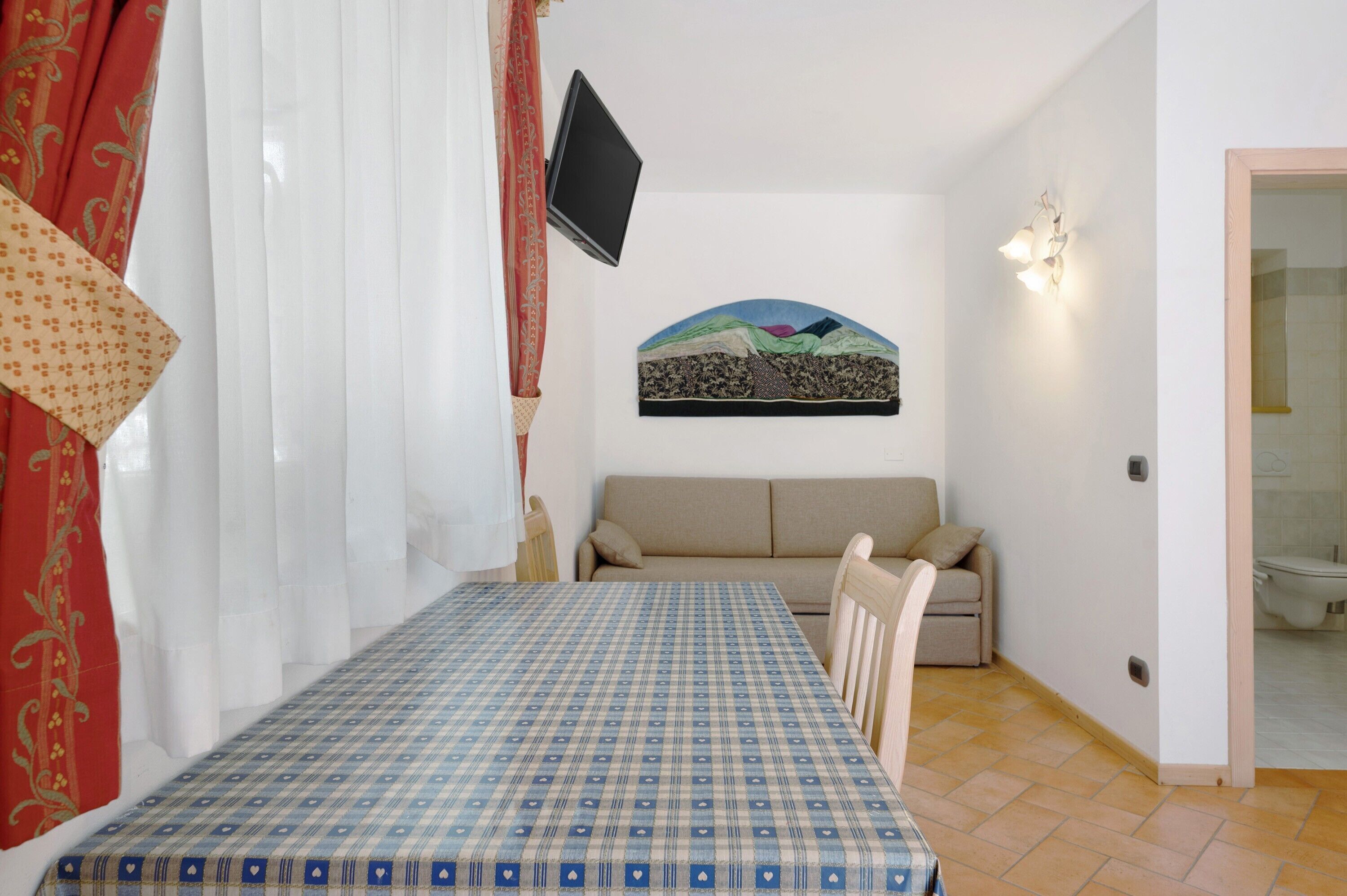 Appartement "Stanza 1" Avec Vue Sur Les Montagnes, Terrasse Privée Et Wi-fi - Cles