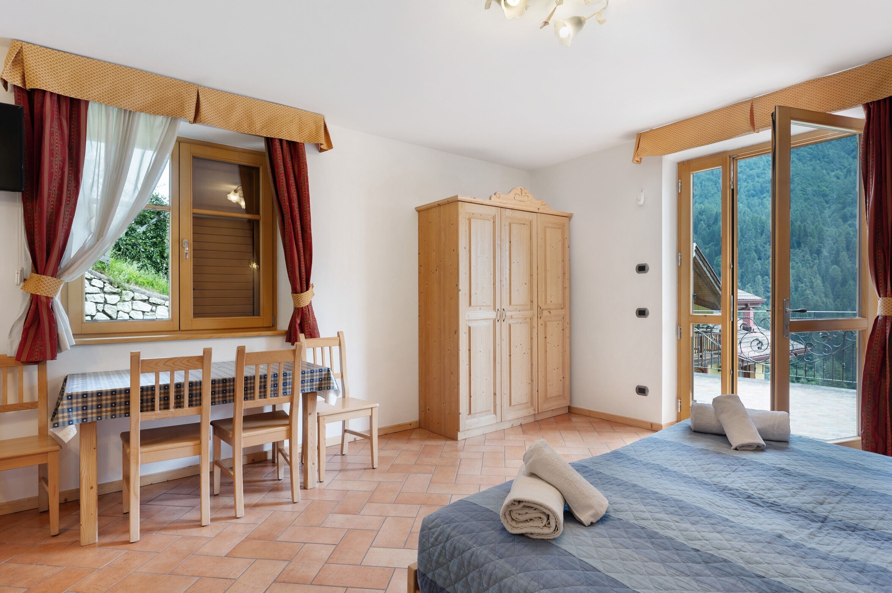 Chambre "Stanza 3" Avec Vue Sur Les Montagnes, Terrasse Privée Et Wi-fi - Cles