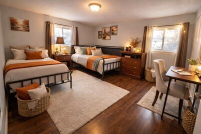 5BR Home Near RIT & U of R Sleeps up to 12