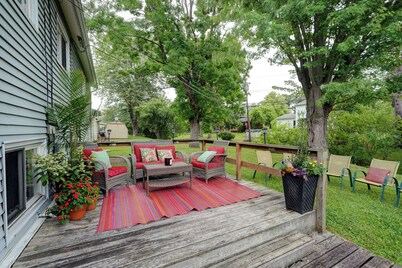 Prime Location! 5BR Home Near RIT, UofR, Parks, Shopping & Dining