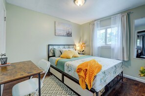 5 bedrooms, in-room safe, iron/ironing board, travel cot