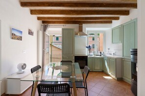 Dining - Room 'Familiare' with Wi-Fi (Borzonasca)