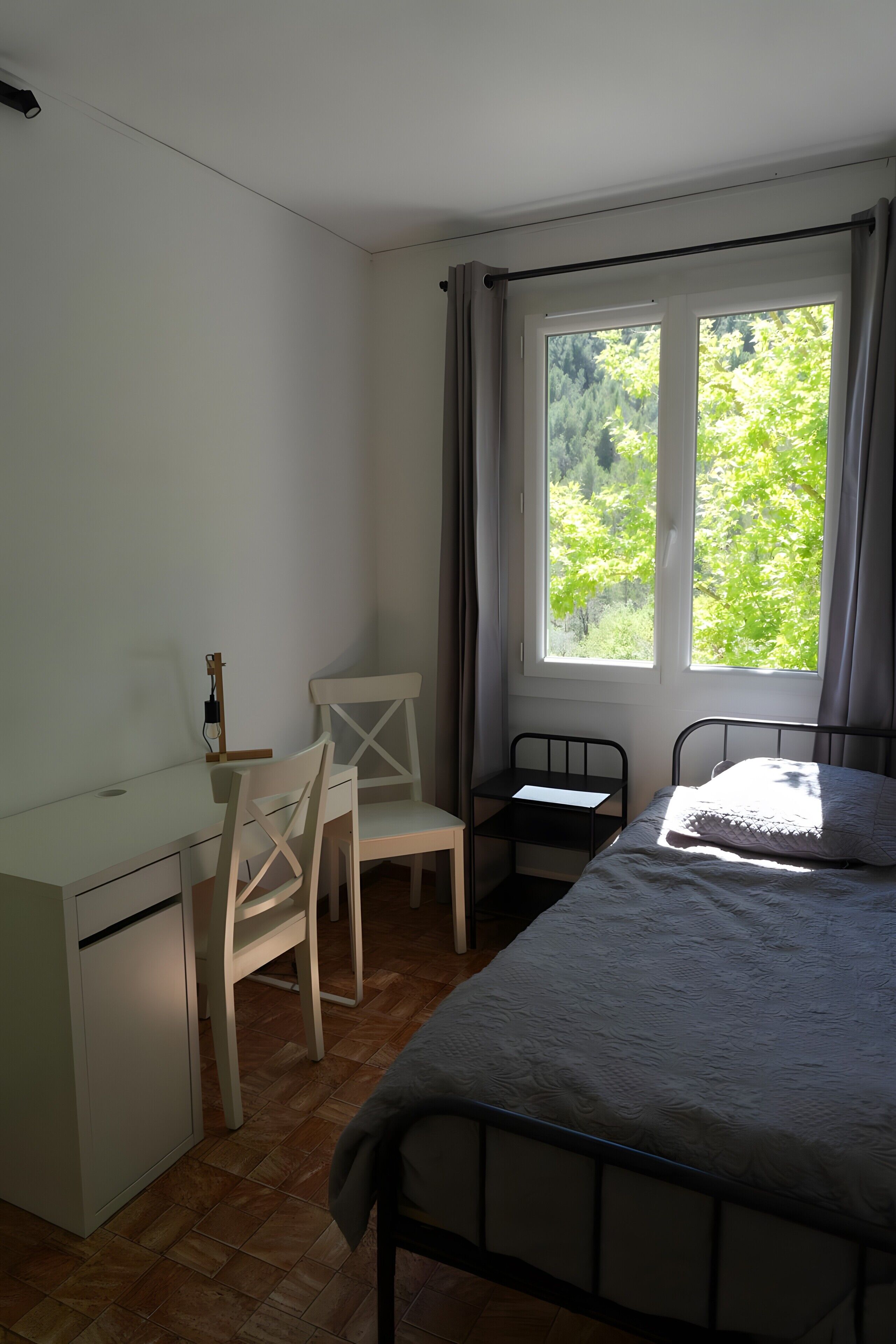 3 bedrooms, iron/ironing board, free WiFi