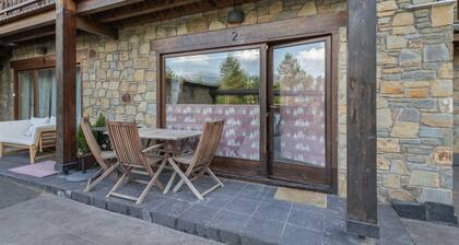 Holiday Home 'Can Vall Bellver' with Mountain Views, Private Terrace, Wi-Fi