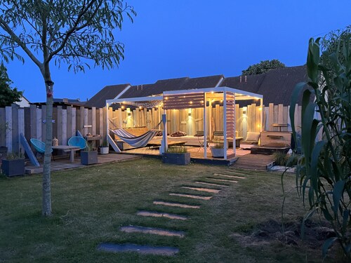 Chic Family Villa With Outdoor Kitchen