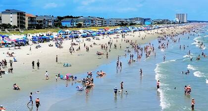 Charming 2nd floor 2-bedroom apartment in wonderful Surfside Beach, SC.