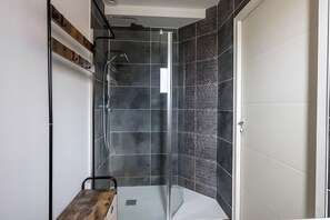 House | Bathroom