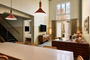 Interior - Pet-Friendly Stay + Pool & Bike Rentals (Savannah)
