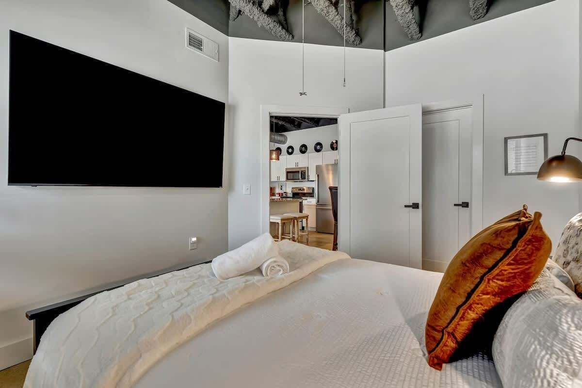 1 chambre, fer et planche à repasser, Wi-Fi, draps fournis