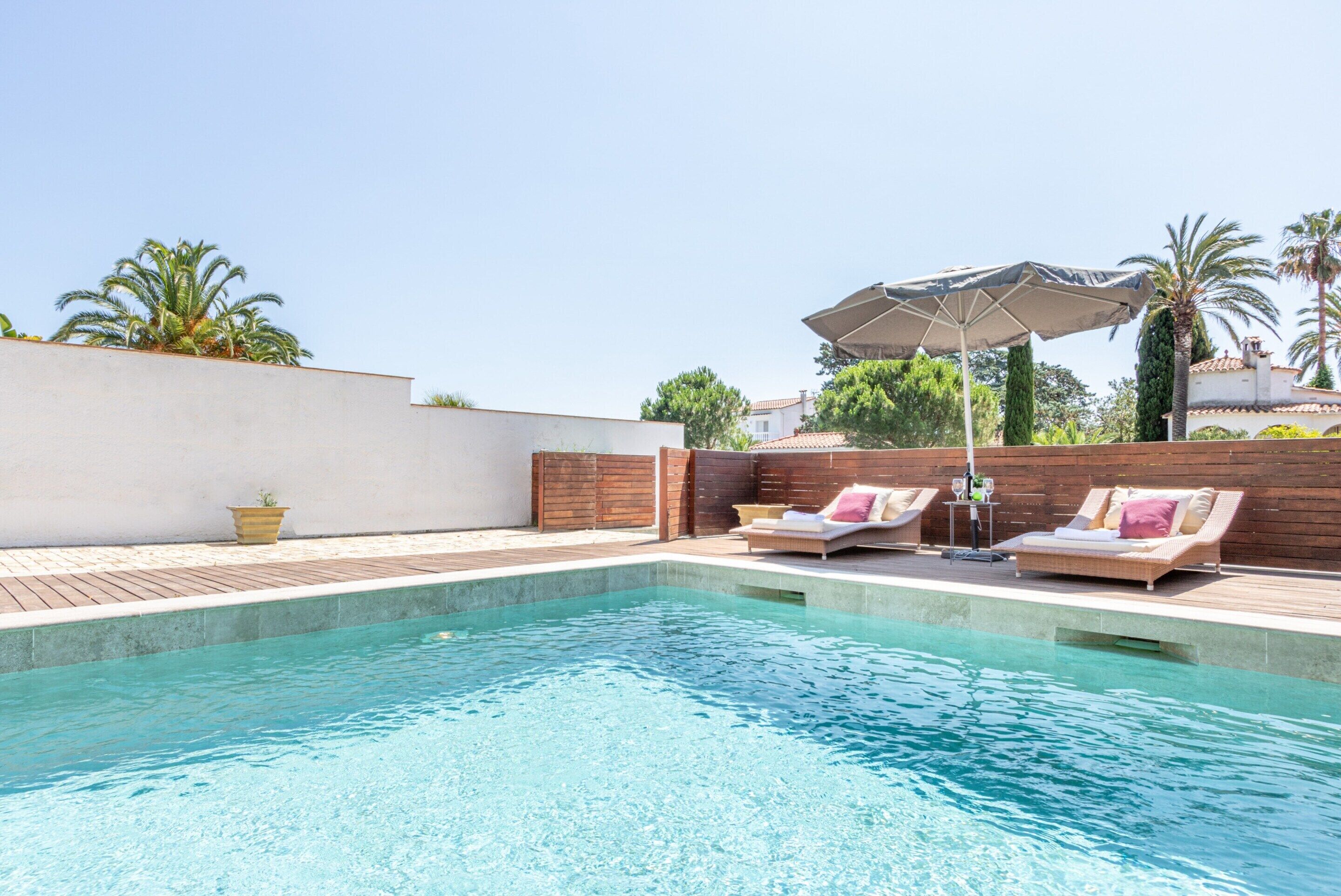 Villa | Pool | Indoor pool, outdoor pool