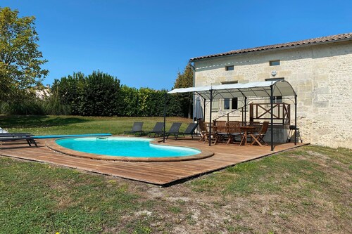 Villa in France With Private Pool and Garden