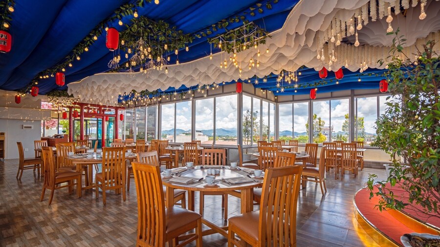 ĐÔNG PHƯƠNG HOTEL & RESTAURANT