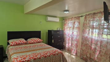 1 makuuhuone, silitysrauta/-lauta, Wi-Fi, vuodevaatteet