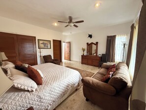 Iron/ironing board, free WiFi, bed sheets