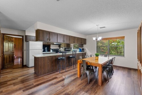 Astor Manor Astor Cottage Combo