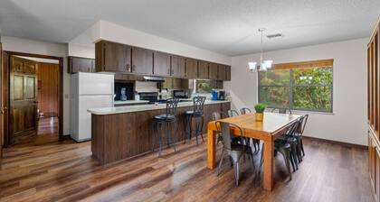 Astor Manor Astor Cottage Combo