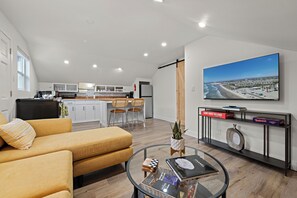 Smart TV, books