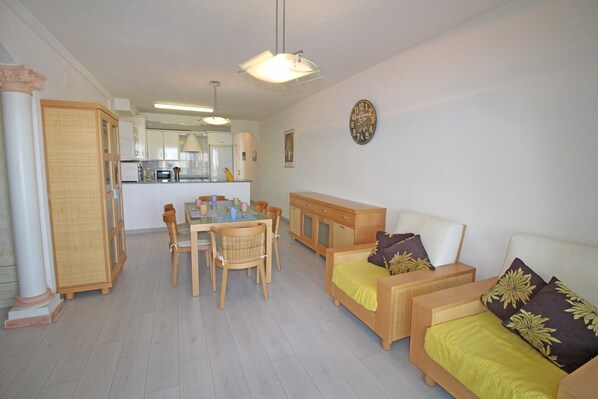 Apartment | Living room