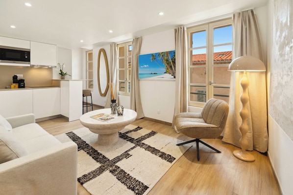 Apartment | Living area