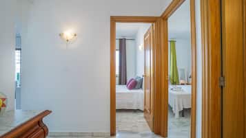 Apartment | 2 bedrooms, iron/ironing board